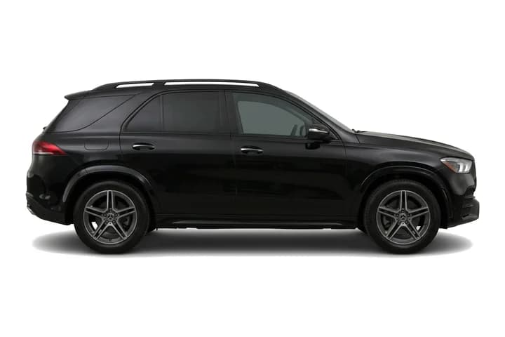 Zwarte Mercedes GLE SUV, van opzij